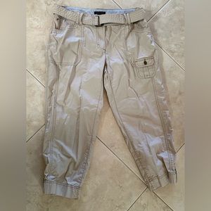 Tommy Hilfiger cropped pants size 10